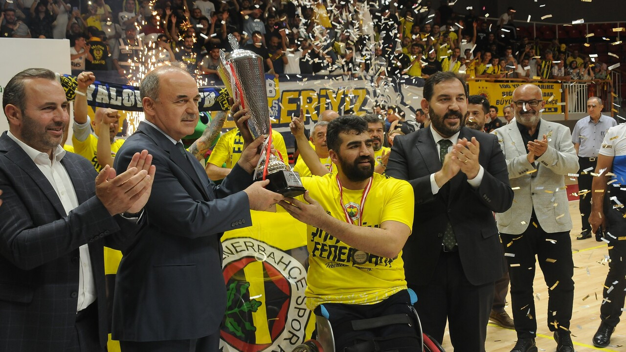 Fenerbahçe şampiyon! Sarı-Lacivertliler, Tekerlekli Sandalye Basketbol Ligi'nde mutlu sana ulaştı