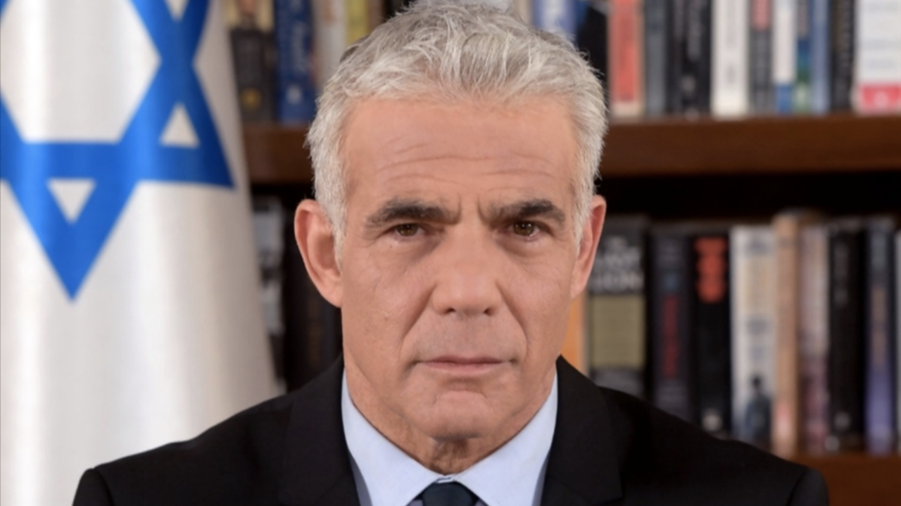 İsrail Başbakanı Naftali Bennett,  görevini Yair Lapid’e devretti