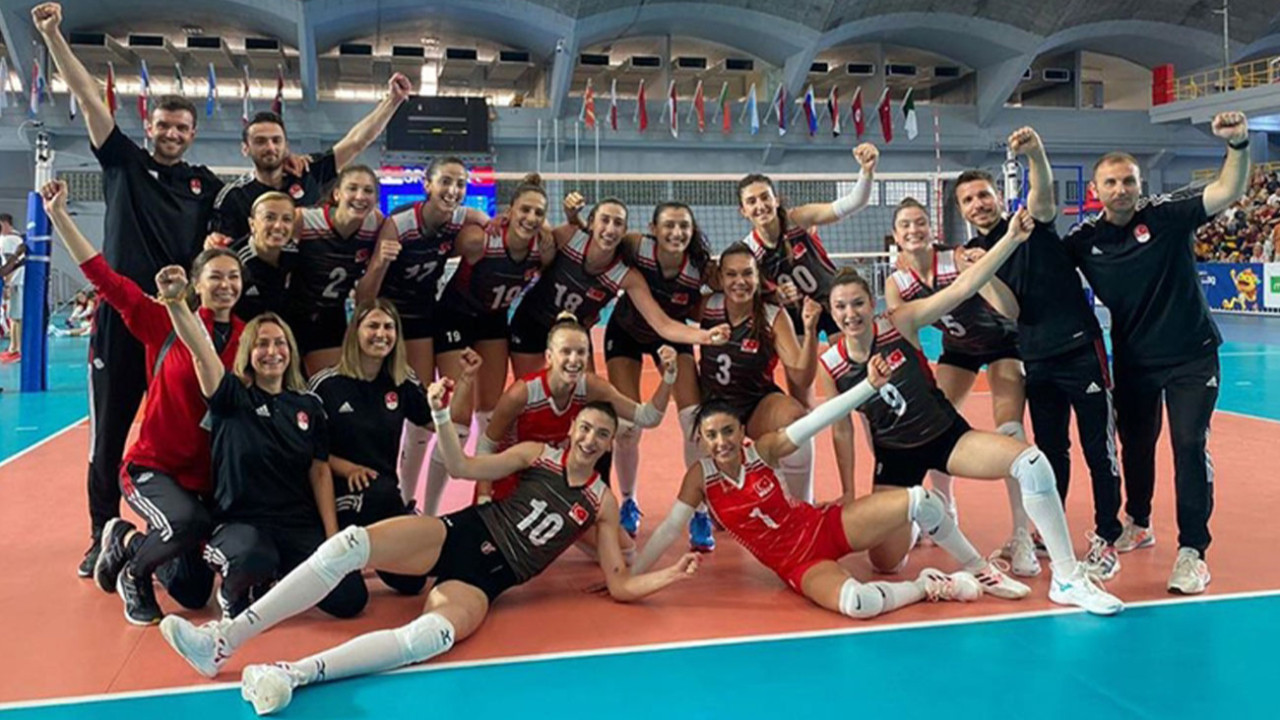 Kadın Milli Voleybol Takımı, Sırbistan'ı mağlup ederek Akdeniz Oyunları'nda finale yükseldi!