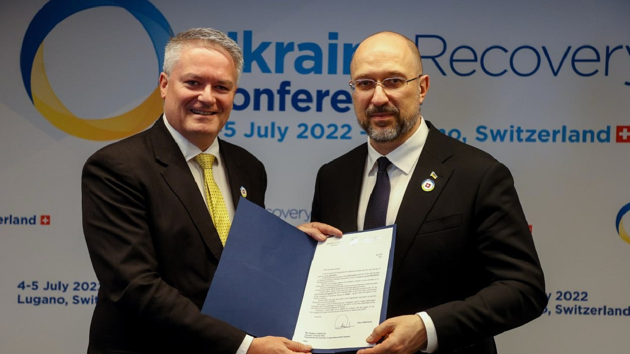 Ukrayna yeniden inşa edilecek! 40'dan fazla ülke Lugano Bildirisi'ne imza attı