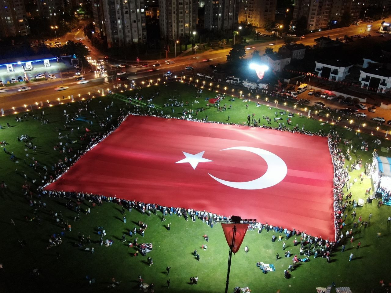 Dünyanın en büyük Türk Bayrağı 15 Temmuz’da yeniden açıldı - Sayfa 2