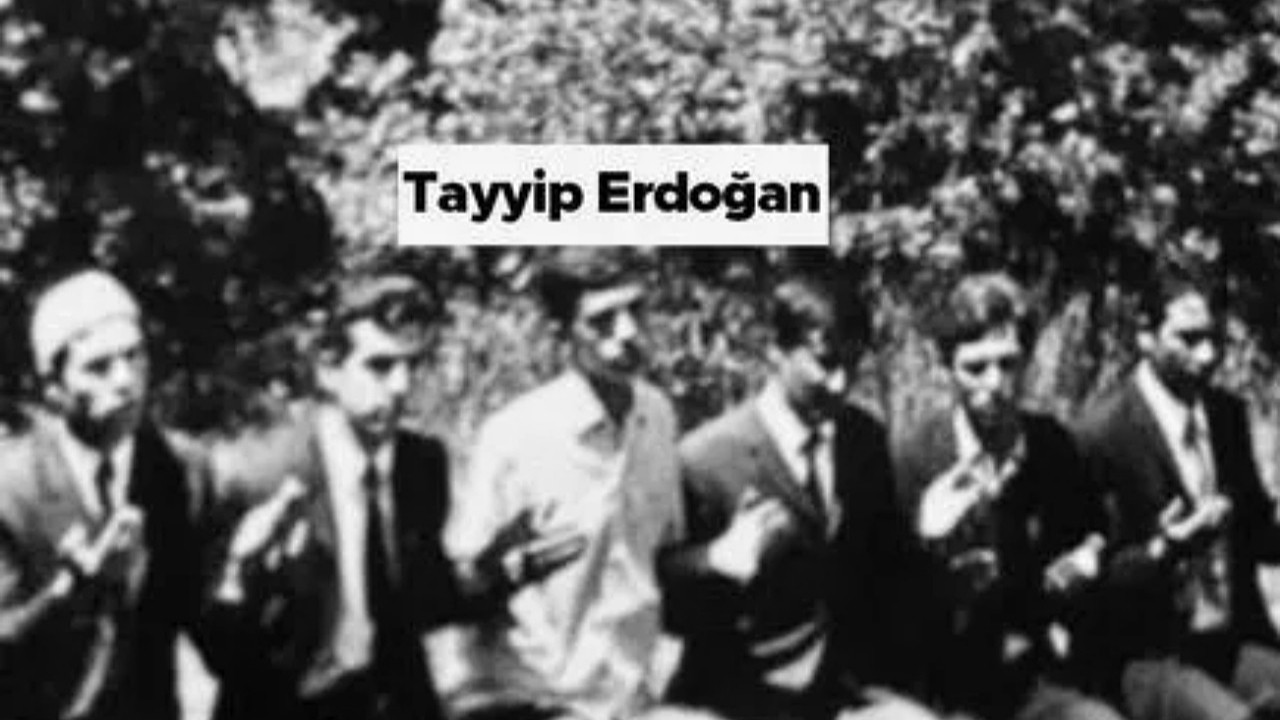 Erdoğan'ın ilk kez ortaya çıkan siyah-beyaz fotoğrafları