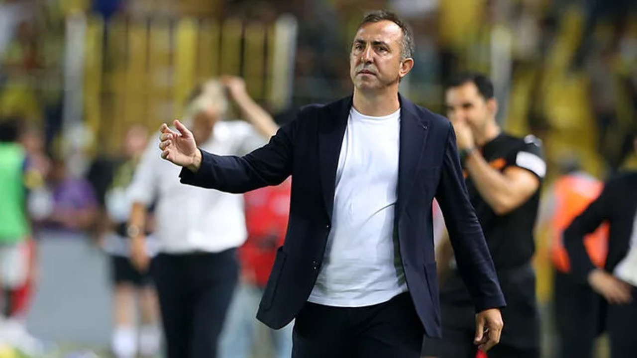 Ümraniyespor teknik direktörü Recep Uçar, Fenerbahçe maçı sonrası açıklama yaptı