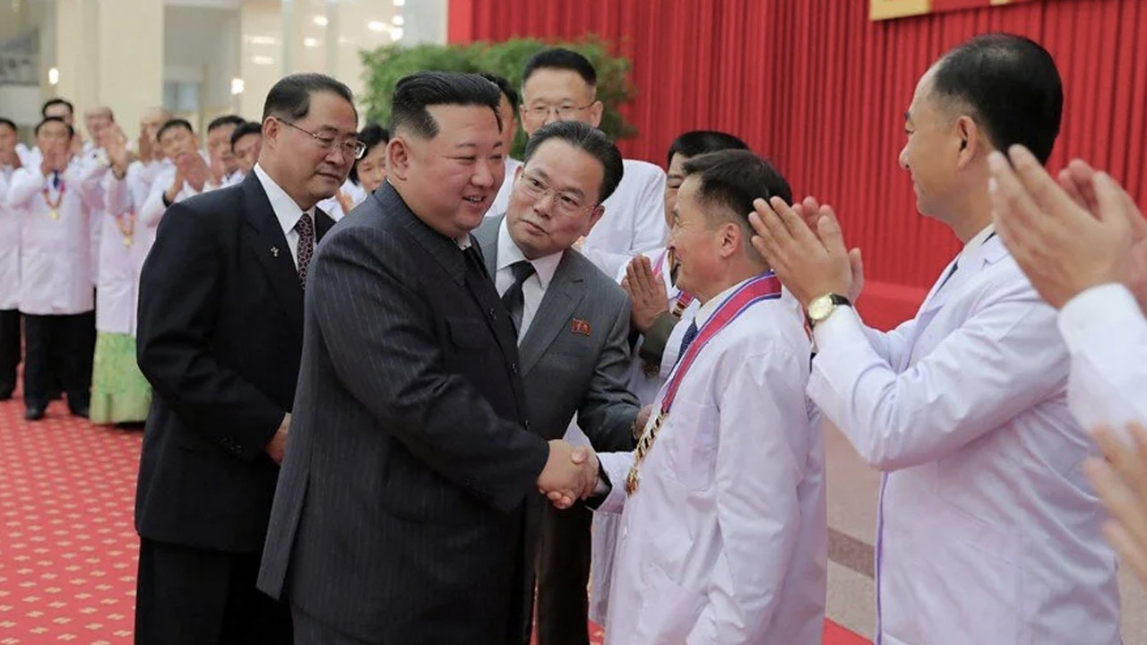 Kuzey Kore liderinin kardeşinden flaş itiraf: Kim Jong Un koronavirüse yakalandı