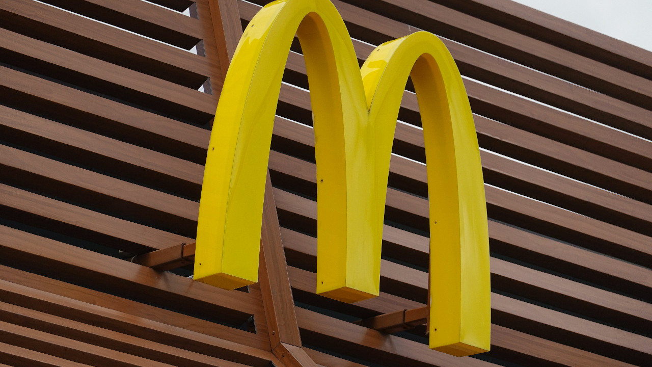 McDonald's, Ukrayna'daki restoranlarını yeniden açma kararı aldı