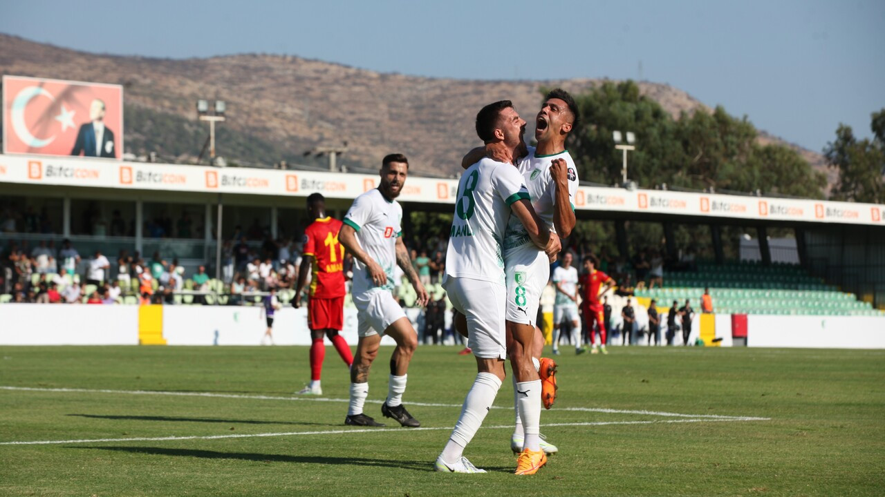 Bodrumspor sezona galibiyetle başladı! Evinde Yeni Malatyaspor’u 3 golle geçti