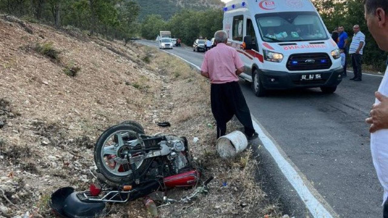 Adıyaman'da kahreden olay! Gelin aracının çarptığı motosiklet sürücüsü hayatını kaybetti