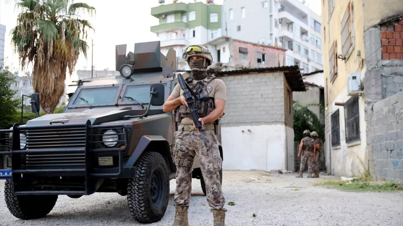 Mersin'de PKK operasyonu: Sokak eylemi arayışında olan 8 PKK'lı yakalandı!