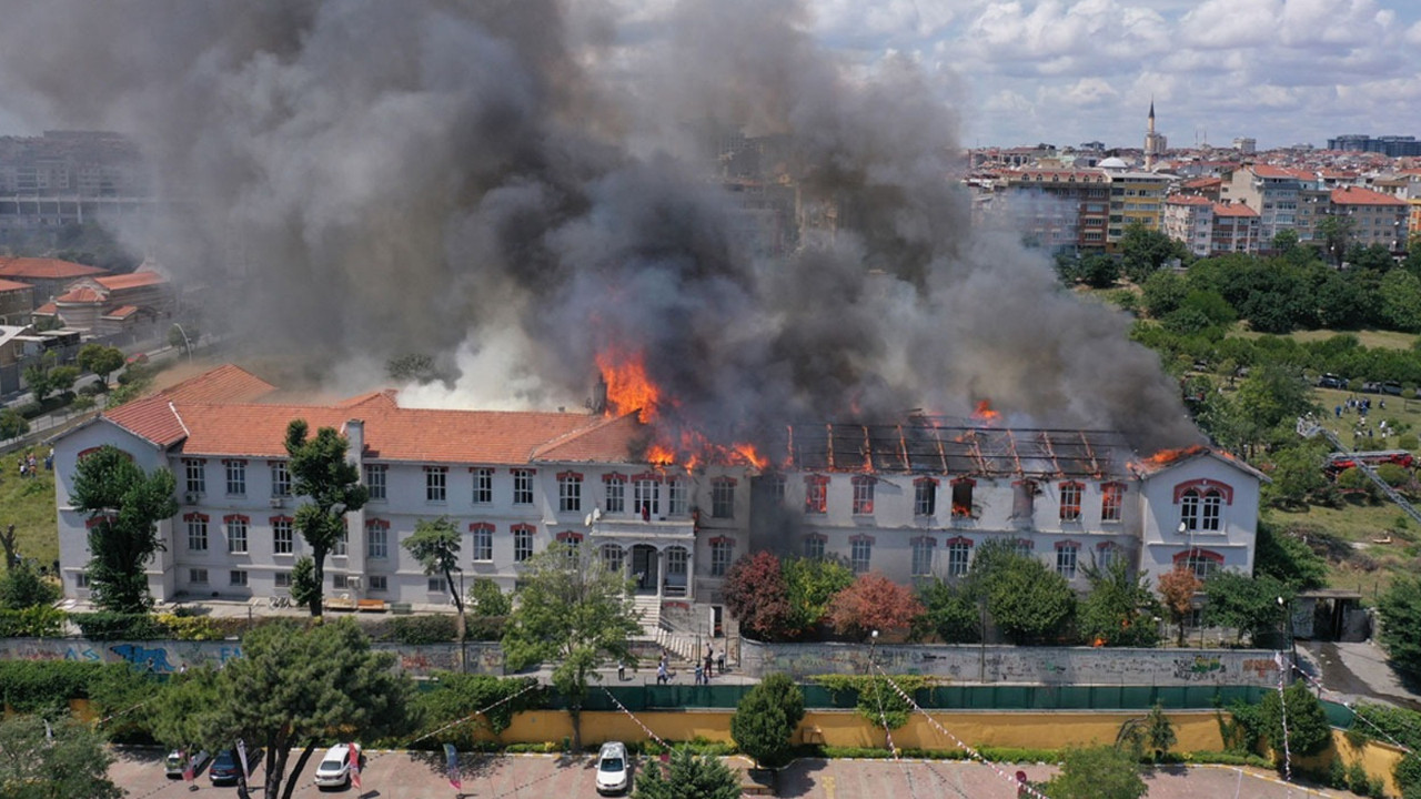 Balıklı Rum Hastanesi yangınıyla ilgili yeni gelişme! Sebebi belli oldu mu?