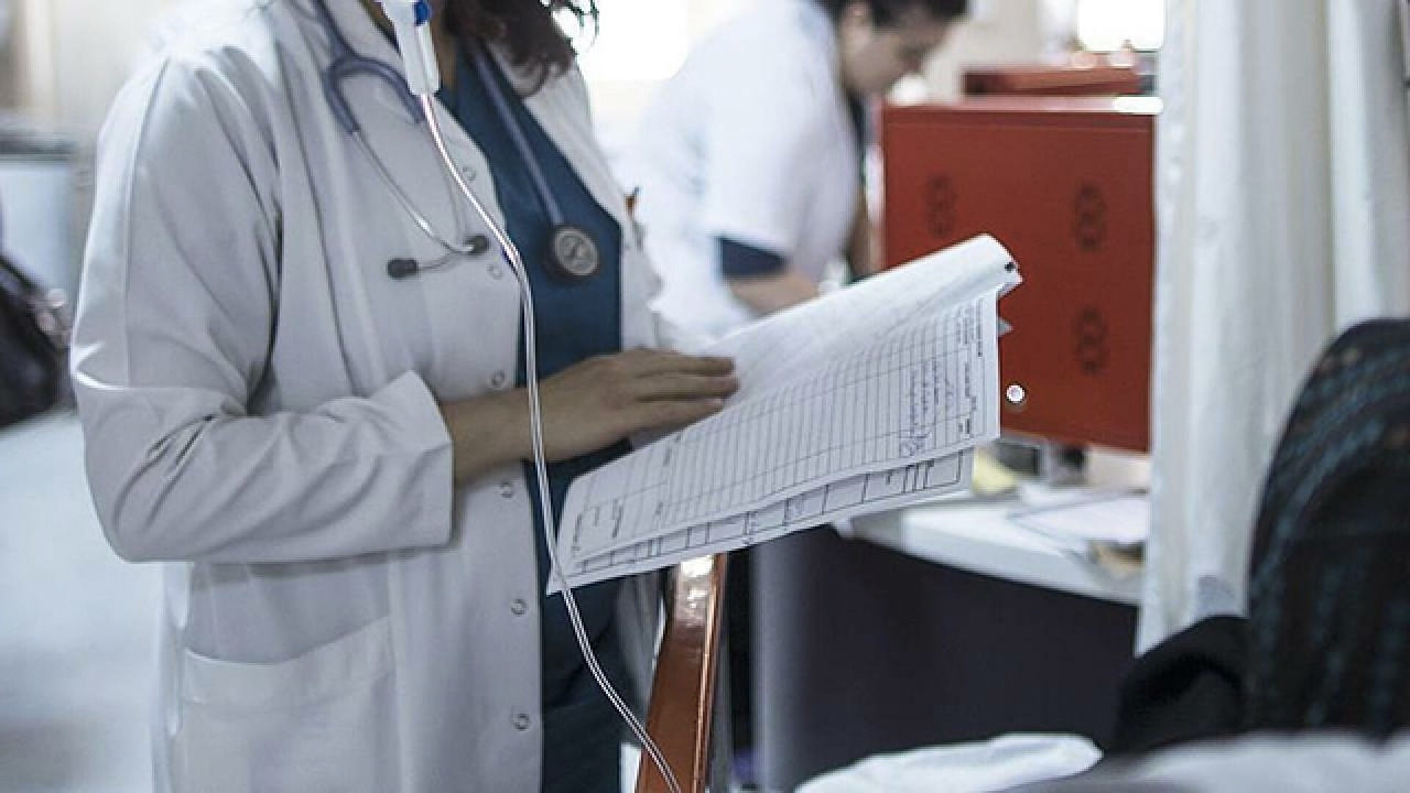 Sağlık Bakanı Koca açıkladı: Asistan doktorlar ayda en fazla 8 nöbet tutacak