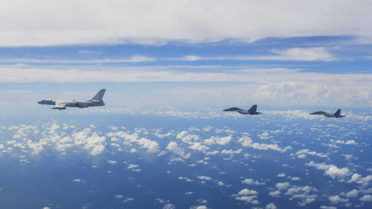 Yeni hamle! Çin'e ait 51 savaş uçağı Tayvan hava savunma sahasına girdi