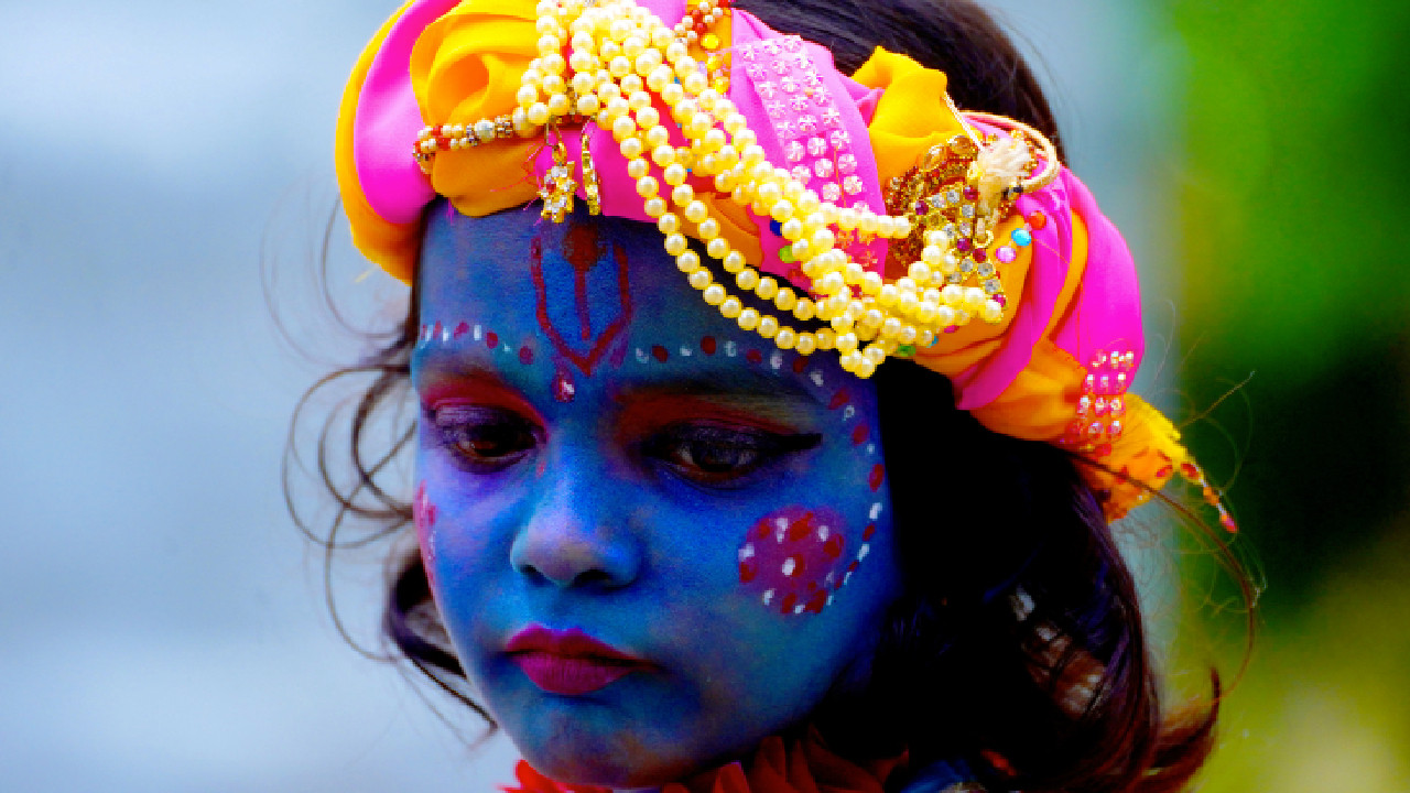 Hindistan'daki Janamastmi Festivali göz kamaştırdı