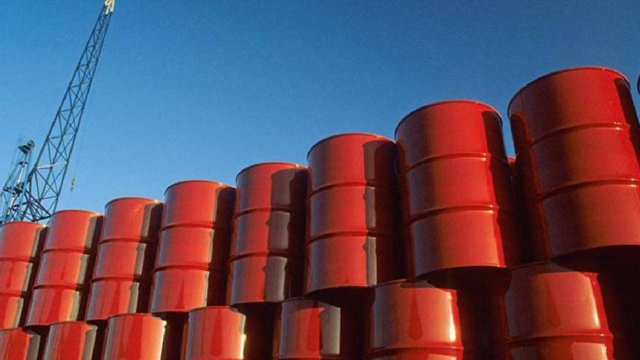 Brent petrolün varil fiyatı 86 dolar seviyelerine geriledi