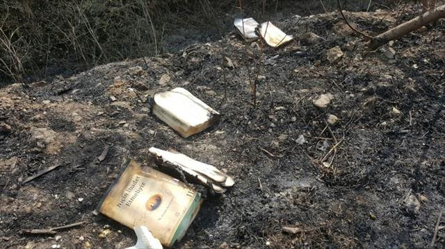 İzmir'de FETÖ’cüler Gülen’in kitaplarını yakarken ormanı yaktı