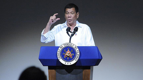Rodrigo Duterte: 26 bin tüfeğin alımını iptal ediyorum