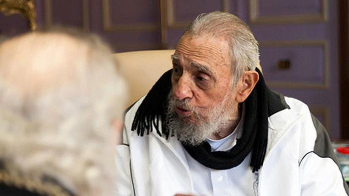 Küba'da Fidel Castro'nun ölümü sebebiyle  9 gün yas ilan edildi