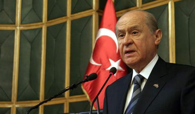 MHP lideri Devlet Bahçeli'den Bozkurt işareti açıklaması