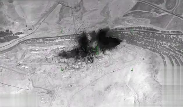 F-16'lar PKK'nın ikinci Kandil'i Sincar'ı böyle vurdu... / VİDEO