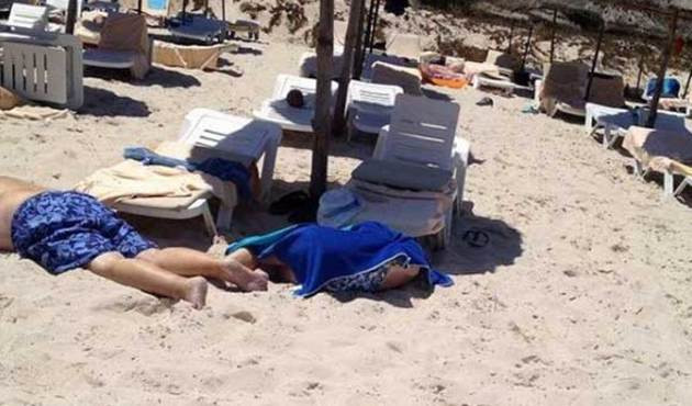 Mısır'da plajda turistlere bıçaklı saldırgan şoku! Ölü ve yaralılar var...