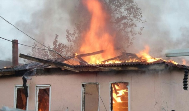 Yangın faciası: 3 çocuk hayatını kaybetti