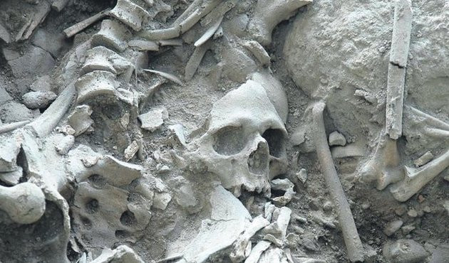 Gökçeada’da 7 bin yıllık 13 iskelet bulundu