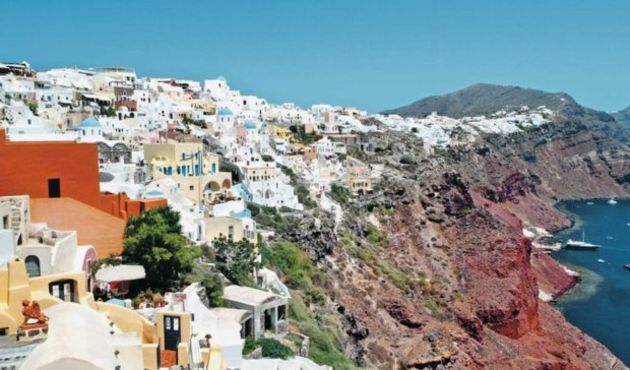 Olacağı buydu! Santorini halkı turist sayısına sınırlama istiyor...