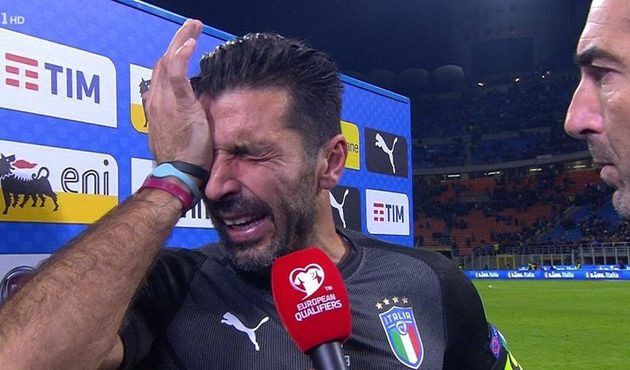 Buffon'un gözyaşları geceye damga vurdu! / VİDEO