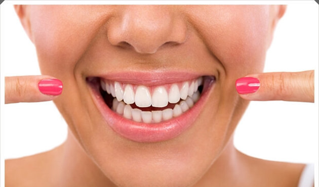 Çekilen dişlere üzülmeye son... Diş implantı ile her şey mümkün!