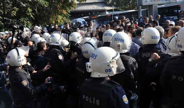 Ankara'da Selahattin Demirtaş ve Figen Yüksekdağ yasağı!