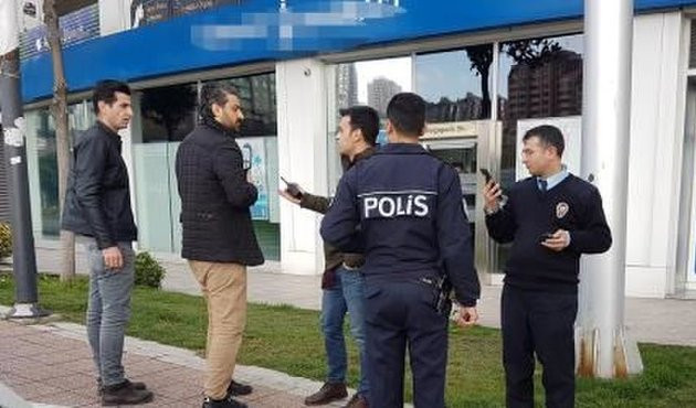 Bahçeşehir'de silahlı banka soygunu!