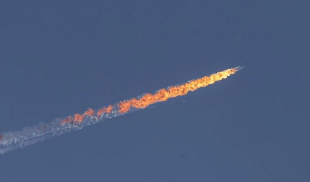 Suriyeli muhalifler Rus uçağını 'Manpad' ile düşürdü! / VİDEO