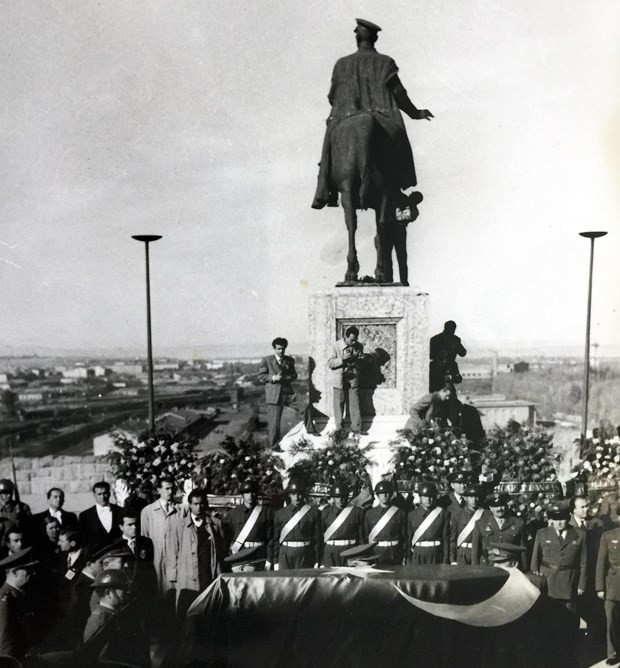 Mustafa Kemal Atatürk'ün naaşı Anıtkabir'e böyle nakledildi - Sayfa 3