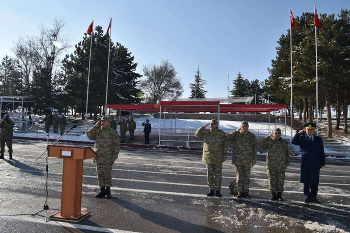 Org. Hulusi Akar Kayseri'de şehit komandoların birliğini ziyaret etti - Sayfa 3