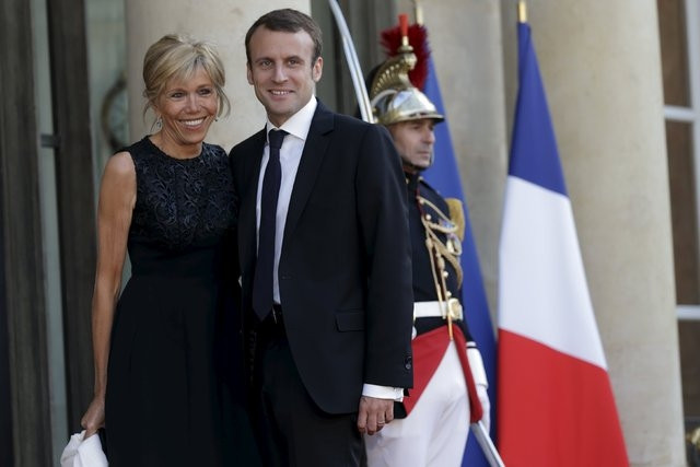 Fransa'nın yeni First Lady'si, Emmanuel Macron'dan 24 yaş büyük eşi Brigitte Macron oldu! - Sayfa 1