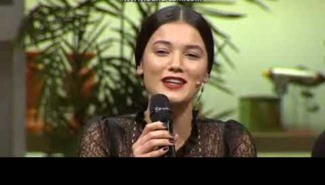 Beyaz Show'a konuk olan Pınar Deniz sesiyle herkesi şok etti!