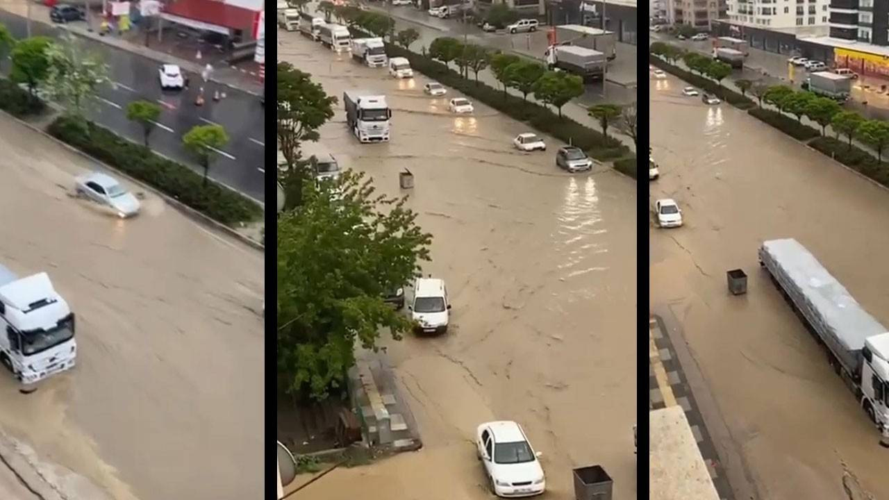 Ankara'da sağanak yağış sonrası yolları su bastı