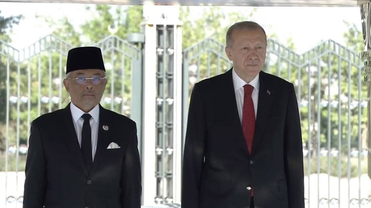 Erdoğan, Malezya Kralı'nı resmi törenle karşıladı