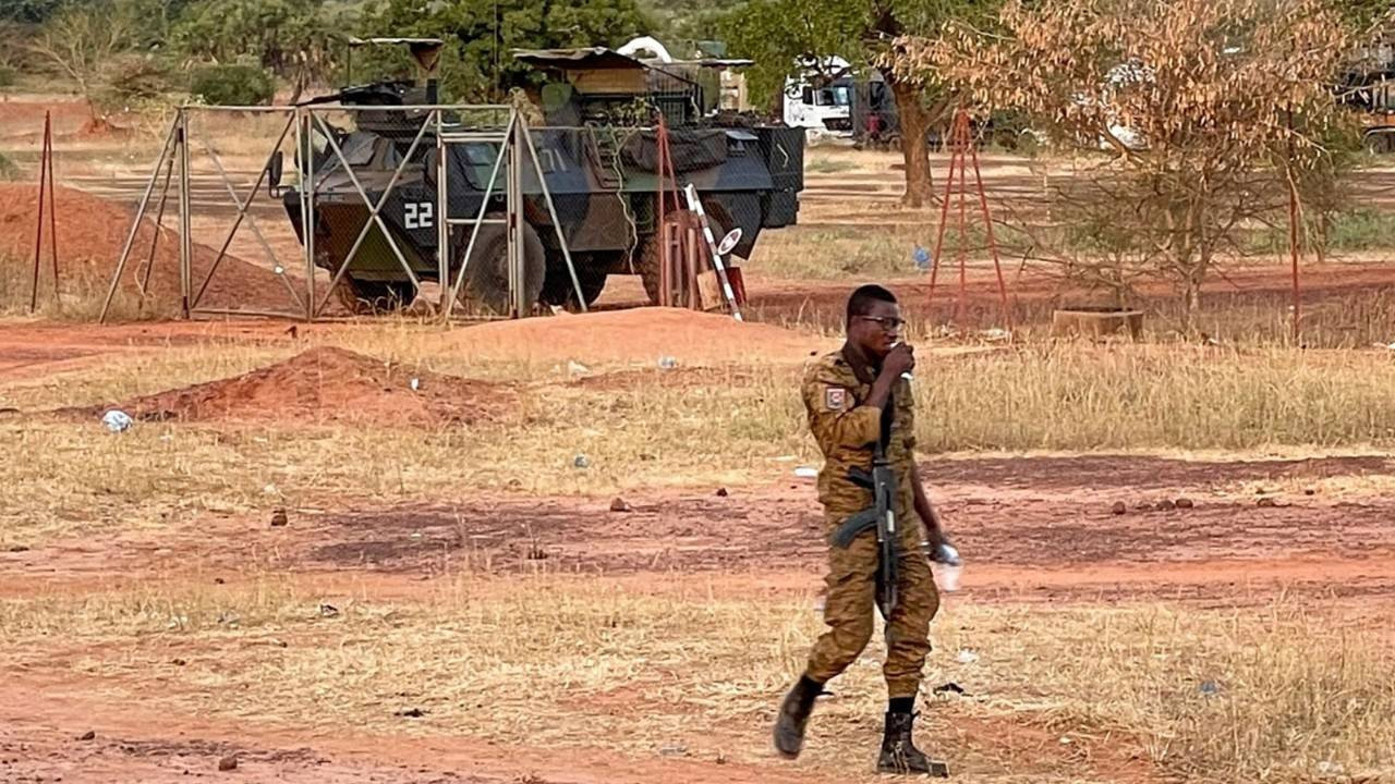 Burkina Faso'da Fransız askerlerinin geçtiği güzergahta patlama
