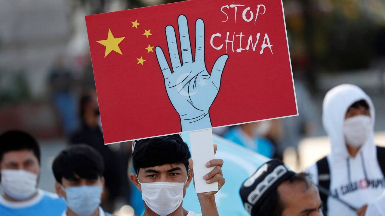 Fransa, Çin'in Uygur Türklerine yaptığı soykırımı kabul etti