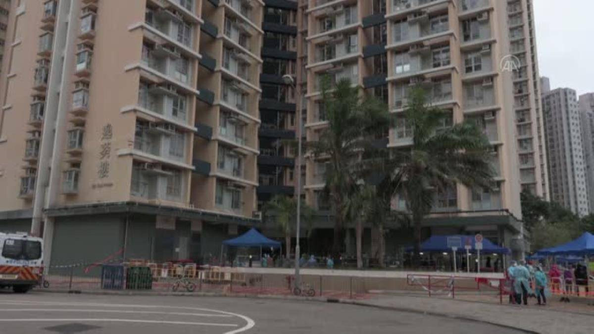 Son dakika haberi... HONG KONG - Koronavirüs nedeniyle toplu konut kompleksi karantinaya alındı