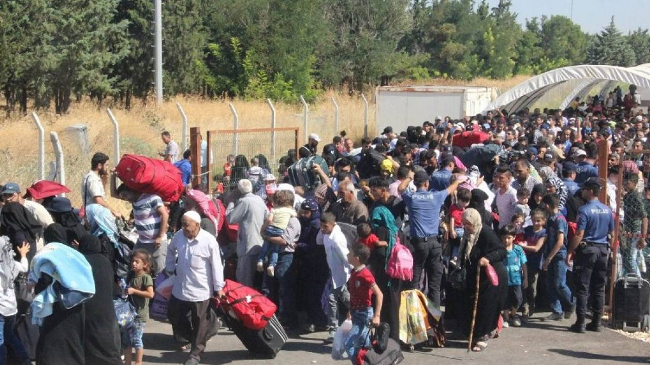 Cumhurbaşkanı Erdoğan sinyali verdi açıklama geldi: 2,5 milyon Suriyeli geri döner!
