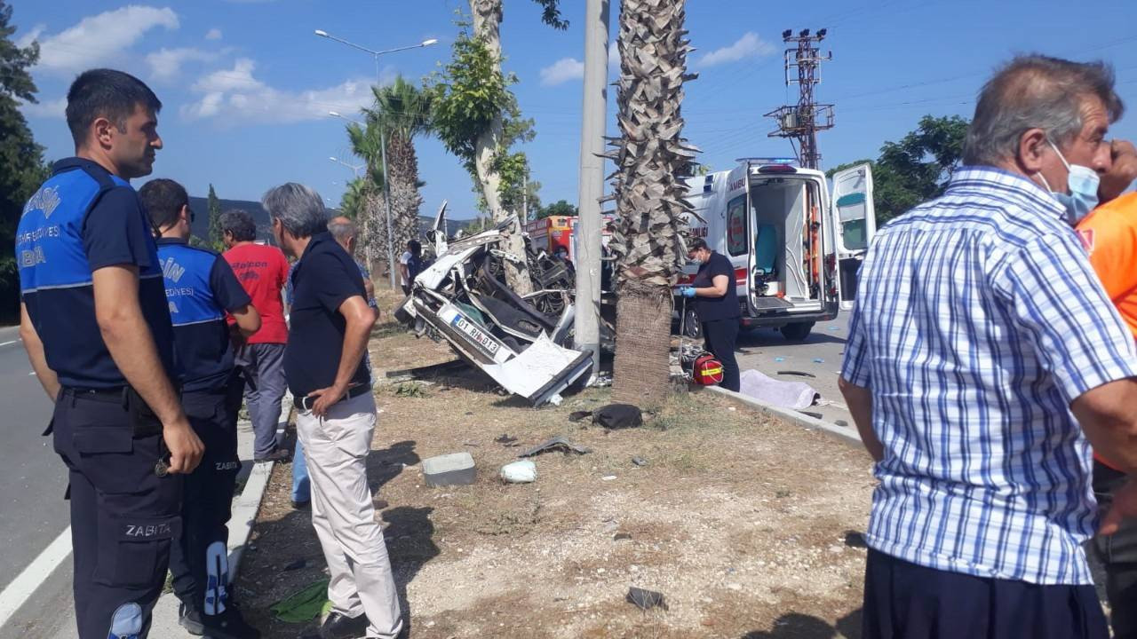 Mersin'de feci kazada can pazarı! Ölü ve yaralılar var
