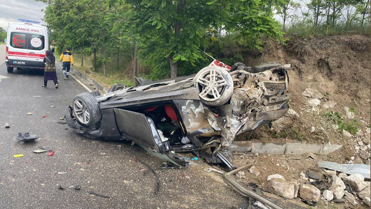 Çankırı'da sürücünün öldüğü kazada otomobilden 15 ruhsatsız tabanca çıktı