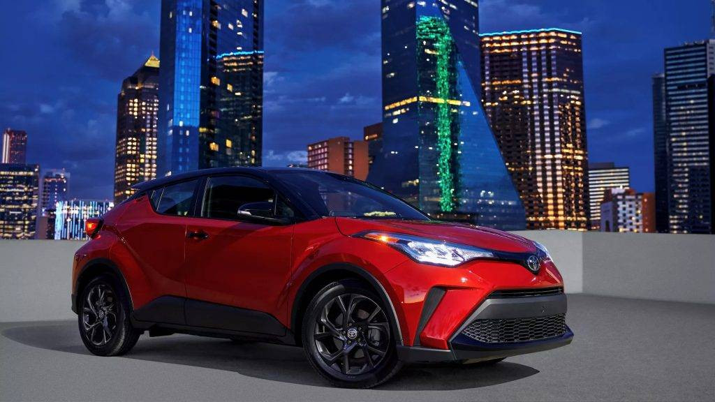 Toyota C-HR Hybrid fiyatları güncelledi! Benzinli fiyatıyla hibrit alın